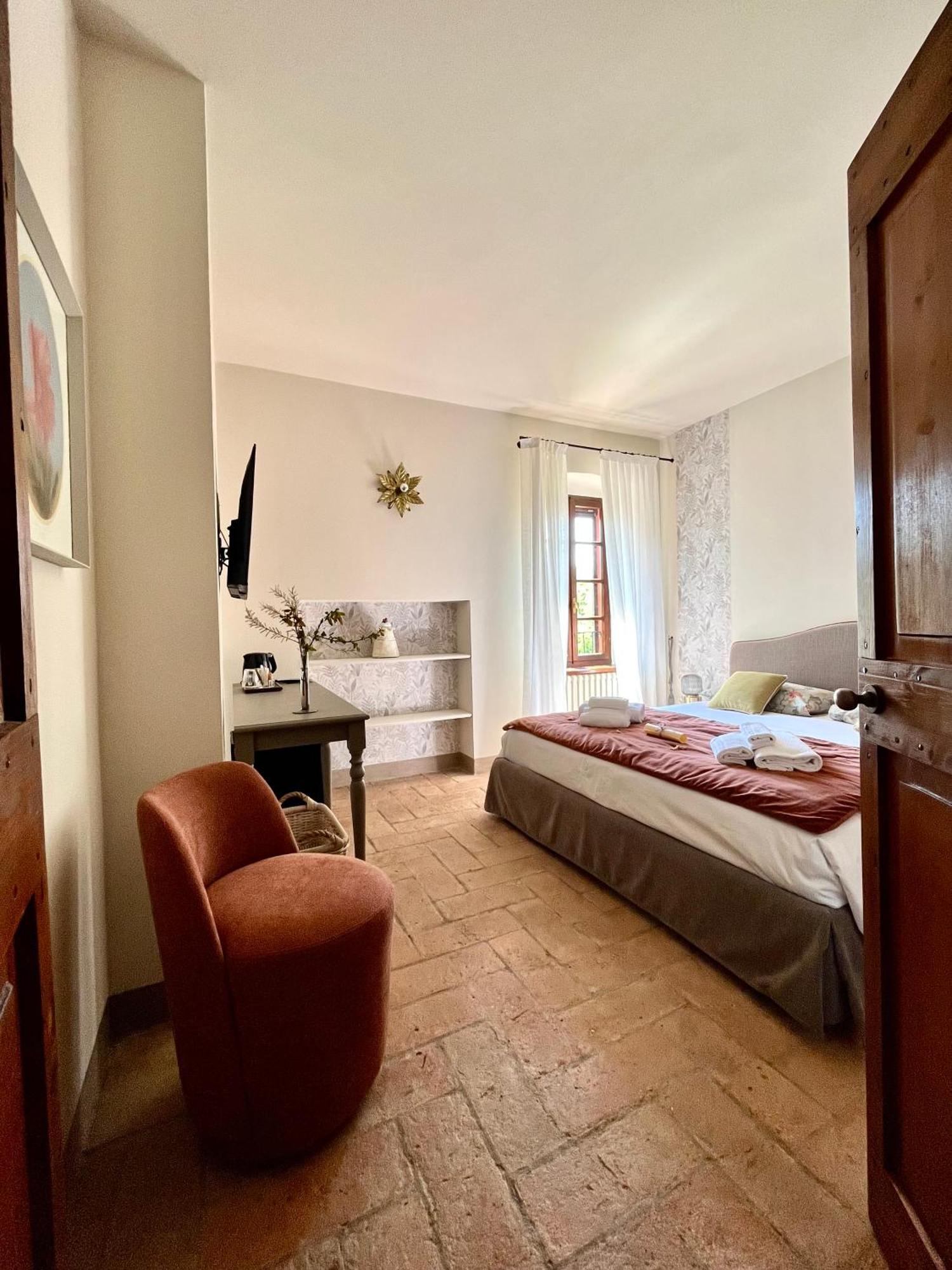 Le Mansarine Charme B&B Castellaro  Екстер'єр фото